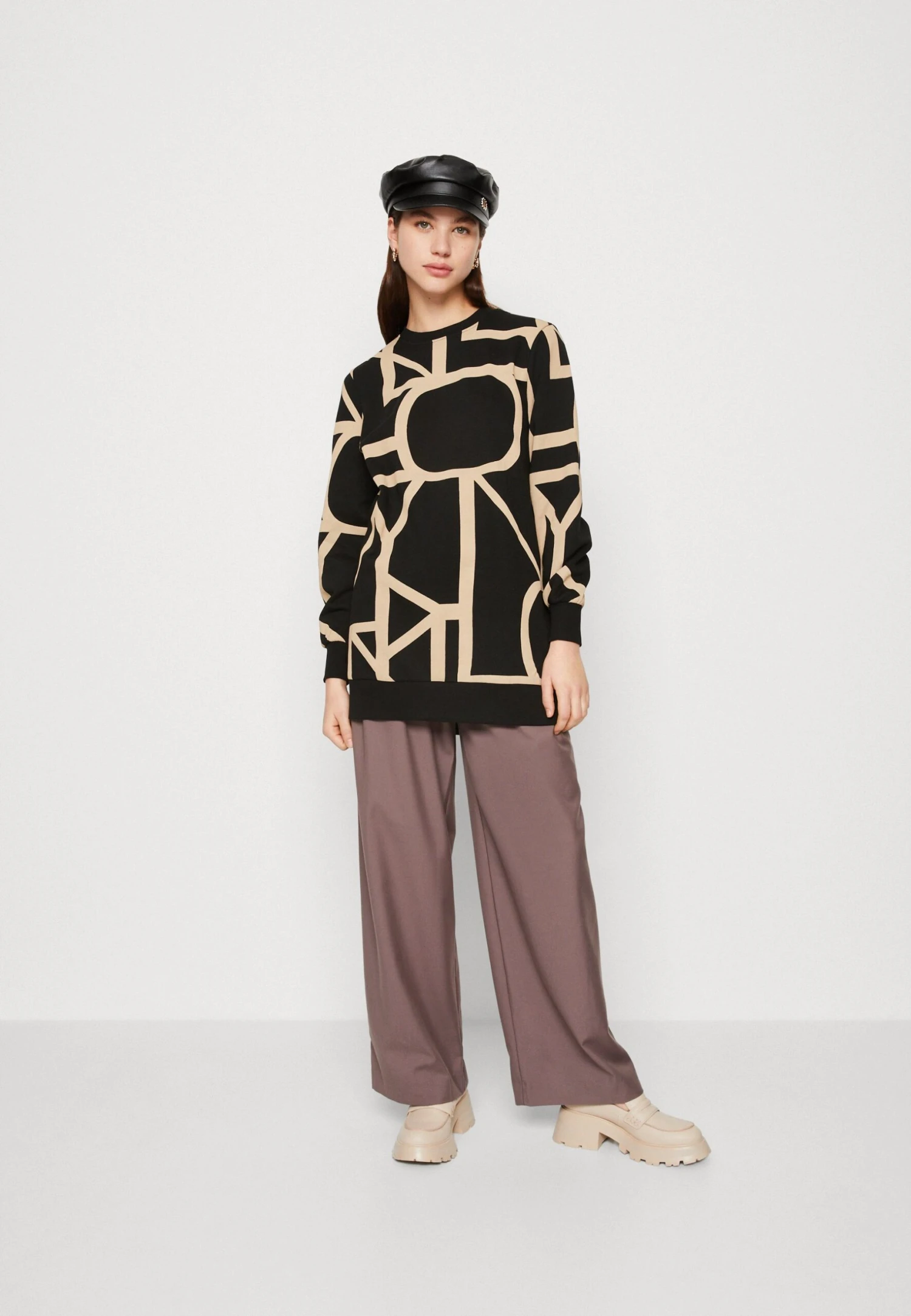 ONLY Onlaudrina Oversize O Neck - Sweater - Black 4 ONLY Onlaudrina Oversize O Neck - Sweater - Black - Afbeelding 2