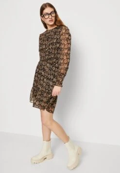 ONLY Onlisla Smock Dress - Jurk - Tap Shoe Dessert Rider -ONLY Winkel fbdb7a41d78448e6b3b51a94043edb1a