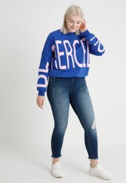 ONLY CARMAKOMA Carwilly - Jeans Skinny Fit - Medium Blue Denim -ONLY Winkel fc22c14b38384bd697a1b4e7fddef7ed